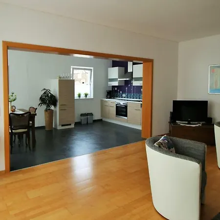 - Gaestehaus Koen Zeltingen-Rachtig