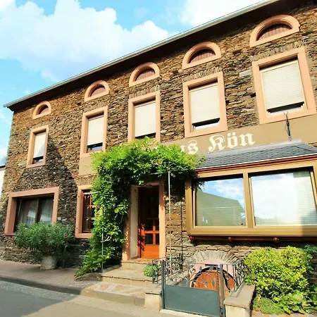 - Gaestehaus Koen Apartment Zeltingen-Rachtig